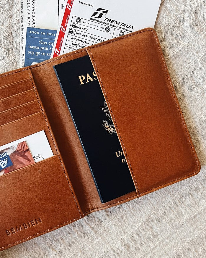 Bembien Este Passport Holder